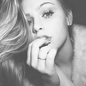 Meet your Posher, Lydia